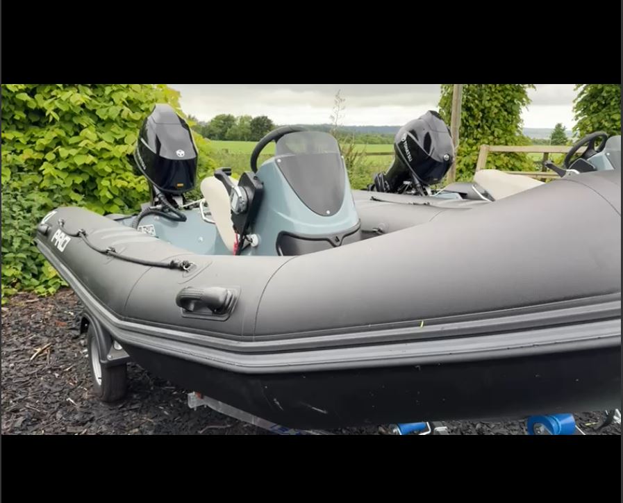 Ex-Demo Unit, Zodiac PRO 420 Classic PVC boat + 50hp Tohatsu Engine
