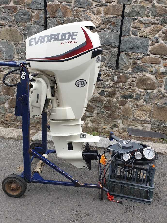 Used Evinrude E-TEC 30HP Direct Injection 2-Stroke Outboard – Long Shaft
